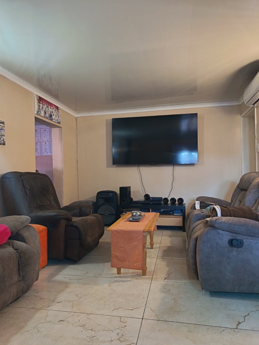 3 Bedroom Property for Sale in Tuscany Glen Western Cape